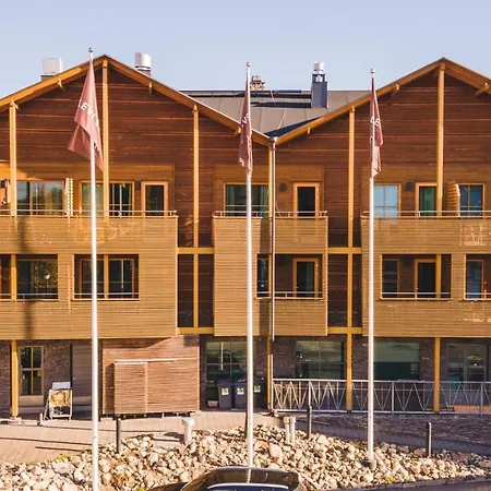 Snowline A13 By Aavalevi Holidays, Ski-in Ski-out, Center